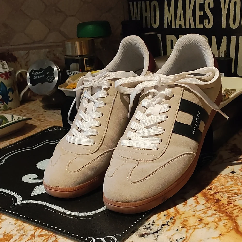 Tommy Hilfiger Cream and White Casual Sneakers